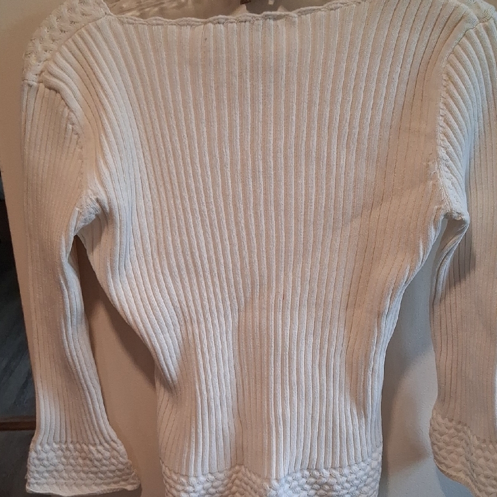 Cream Ribbed V-Neck Sweater Top - Picture 7 of 7